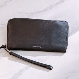 Vera Bradley Black Accordion Wristlet